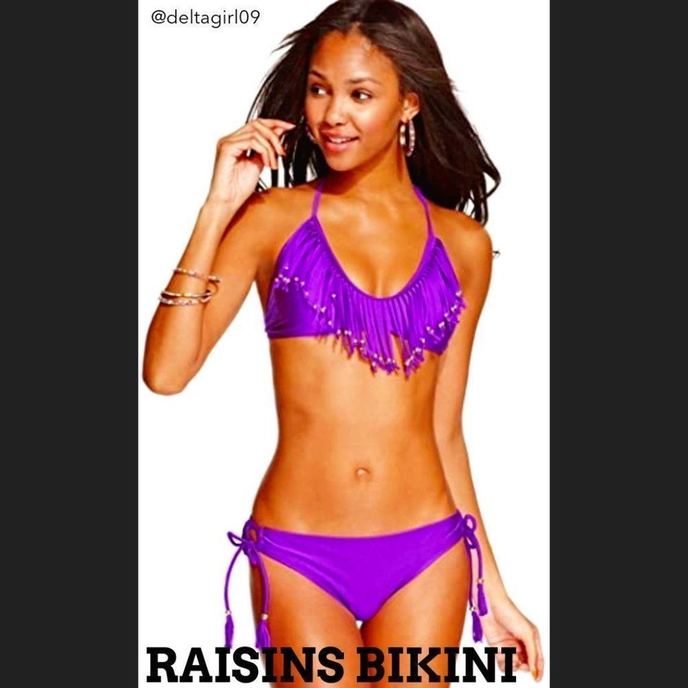 BEAUTIFUL FRINGE BIKINI!